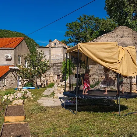 Apartment One Bedroom Ranch House